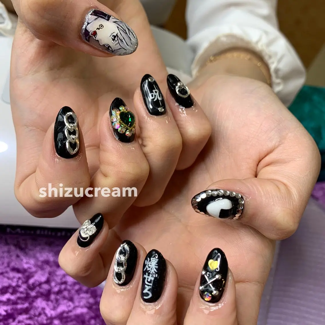 ネイル shizucream 痛デコネイル専門のネイルデザイン