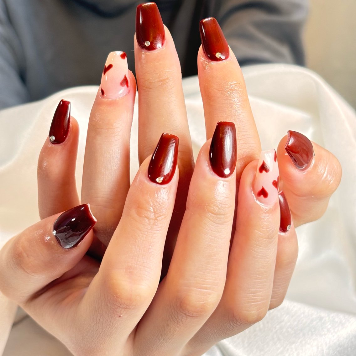 ネイル 桜ネイル 長さ出し フレンチネイル 韓国ネイル マグネットネイル ハンドネイル kiwami305 nail salonのネイルデザイン