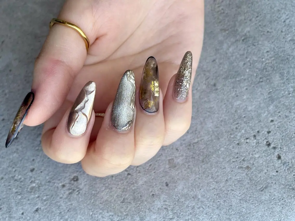 ネイル Miimo💅🏻 ほのか ·͜·♡のネイルデザイン