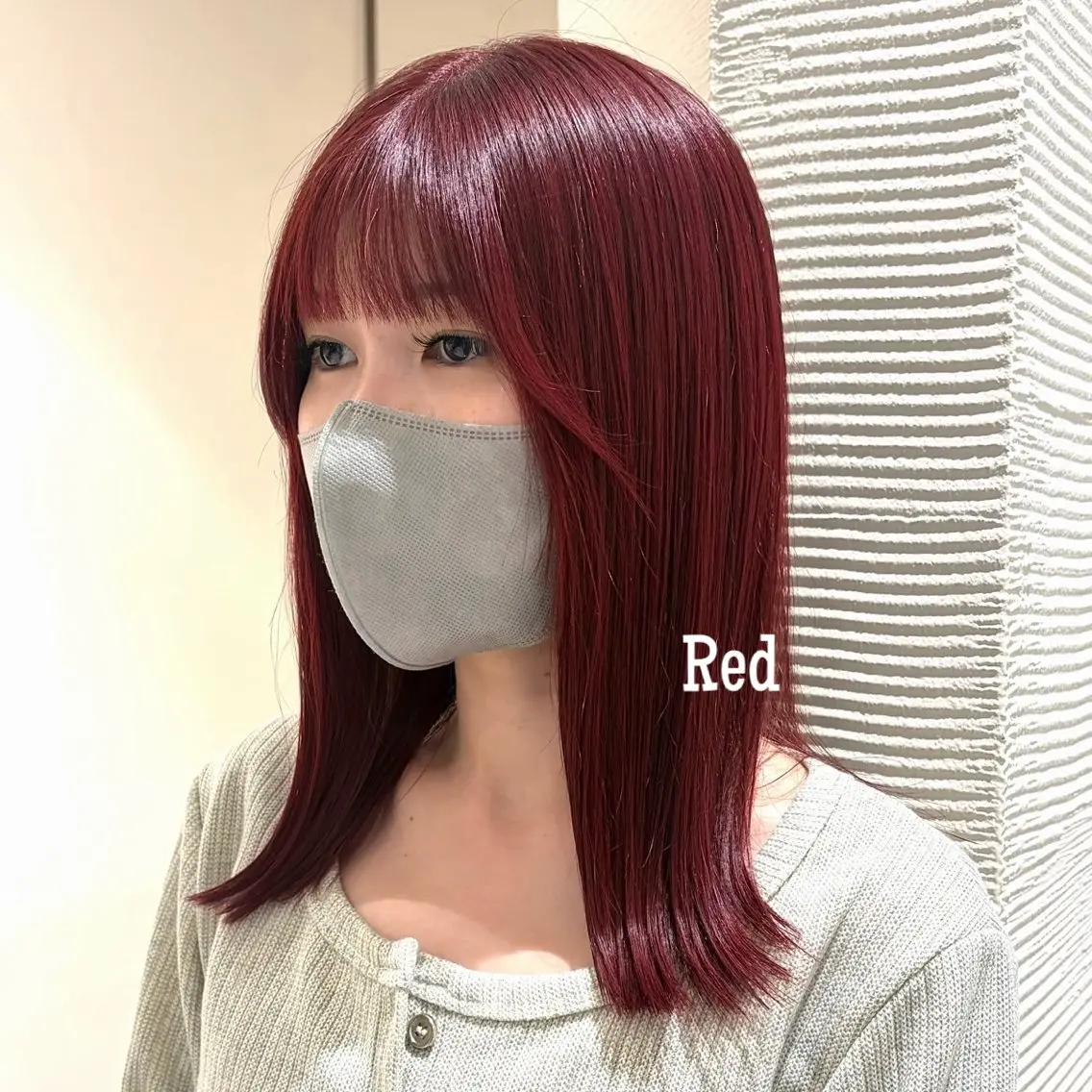 ミディアム カラー ブリーチ ボルドーカラー カシス ブリーチなしカラー ピンクカラー カット ヘアカラー トリートメント 暖色カラー/パラッと Bob/モエのヘアスタイル