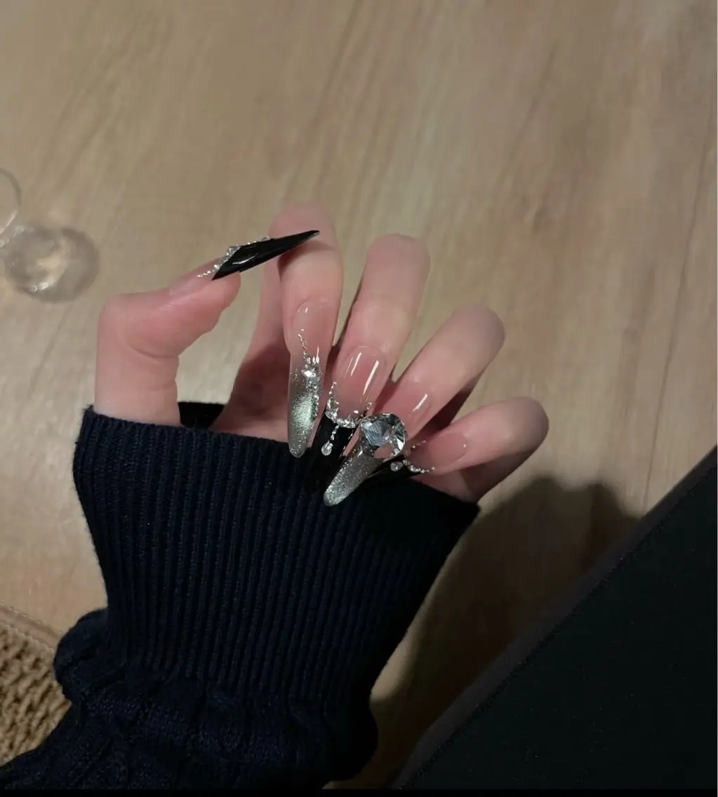 ネイル ハンドネイル Luna Gladeのネイルデザイン