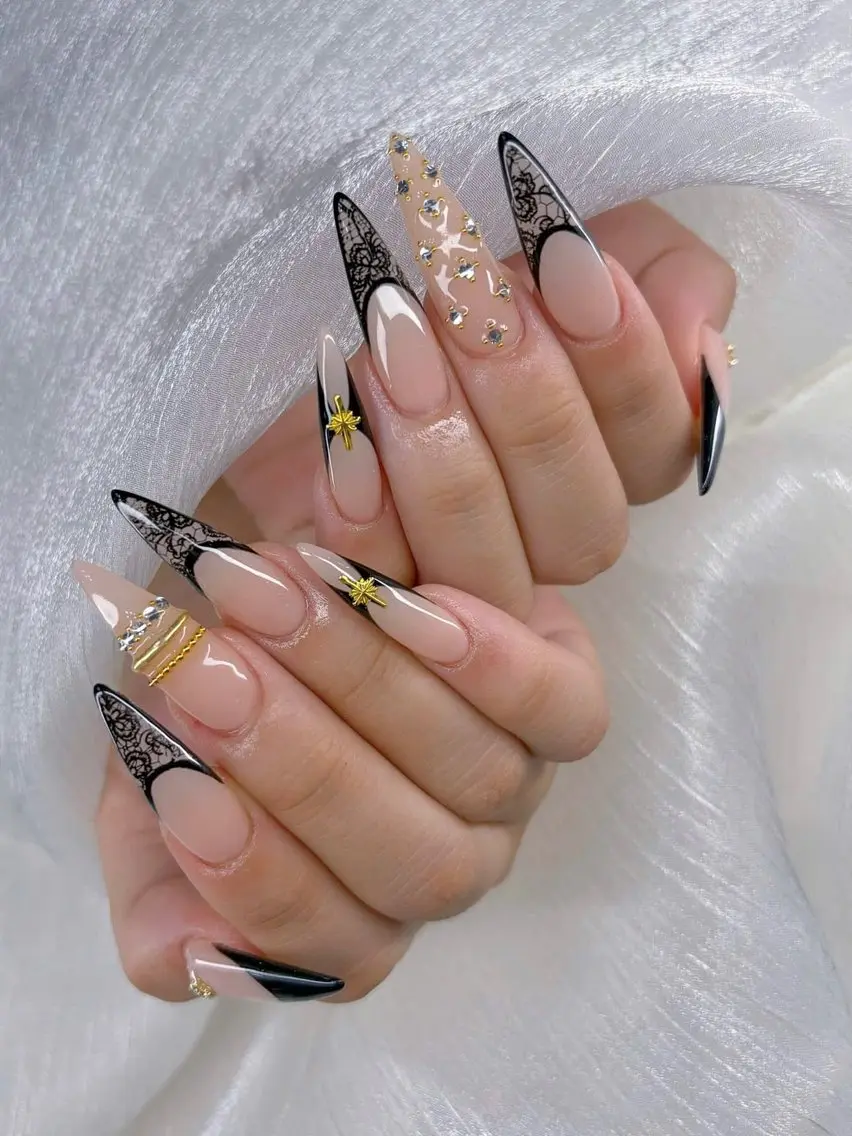 ネイル チークネイル 長さ出し フラッシュネイル フレンチネイル グラデーション ハンドネイル Lenie Nail Salonのネイルデザイン