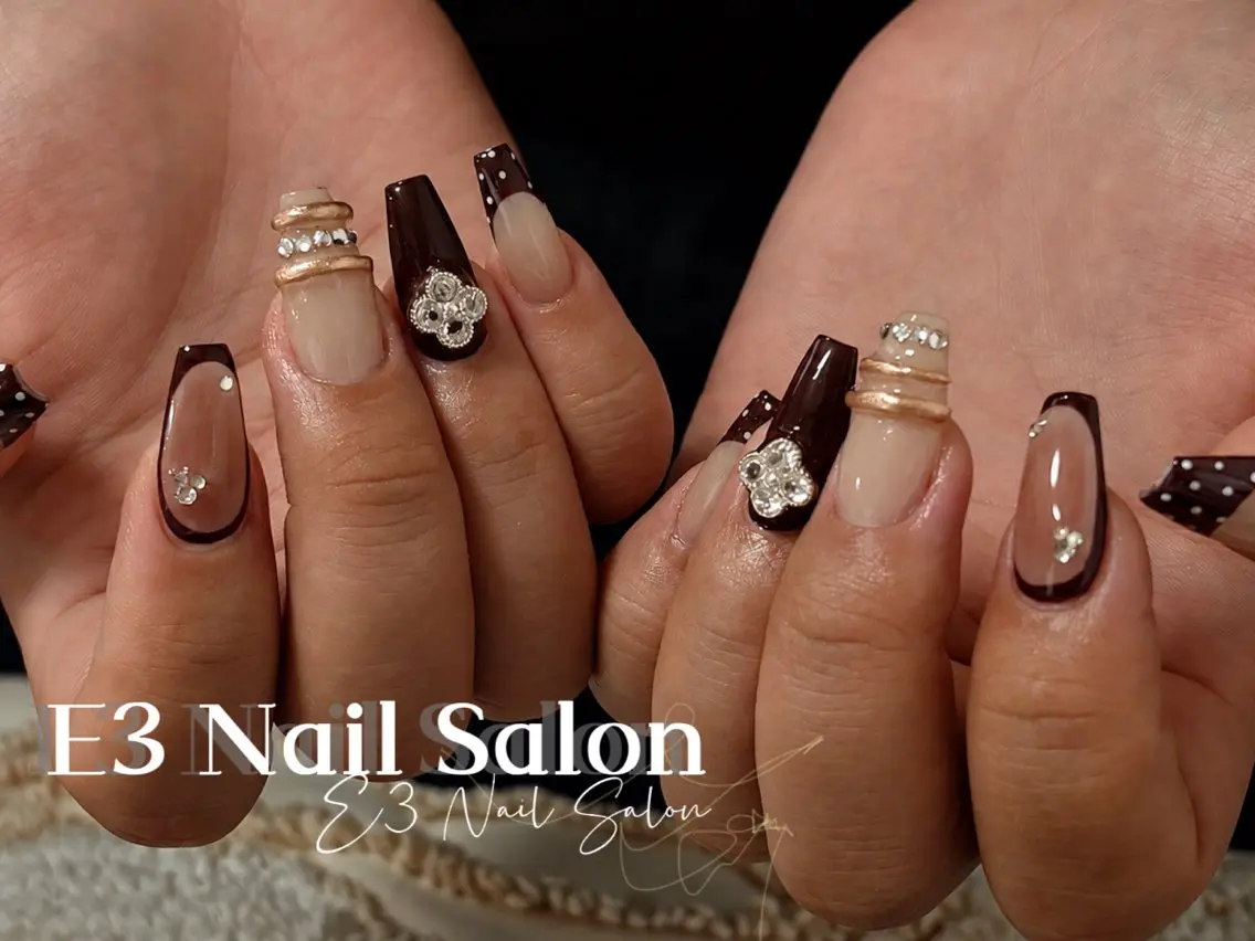ネイル アニマル柄 オーロラネイル べっ甲ネイル ボルドー ブラウン ハンドネイル E3 Nail Salonのネイルデザイン