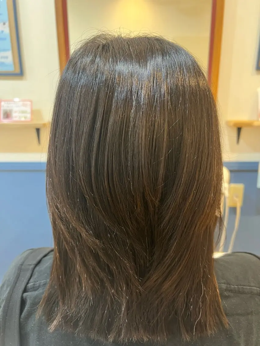 ミディアム レイヤーカット ウルフカット 芦原 愛弓のヘアスタイル