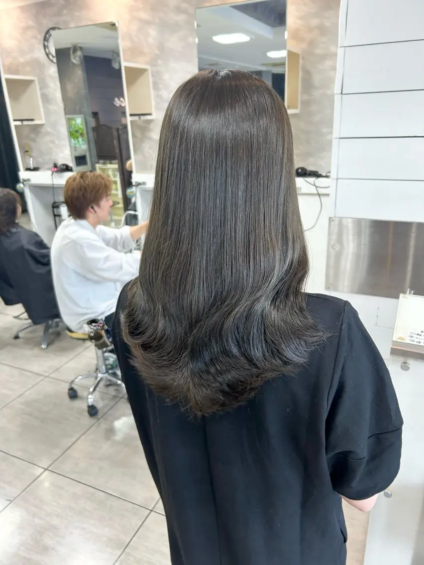 セミロング カット ヘアカラー レイヤー/艶髪カラー 森本くるみのヘアスタイル