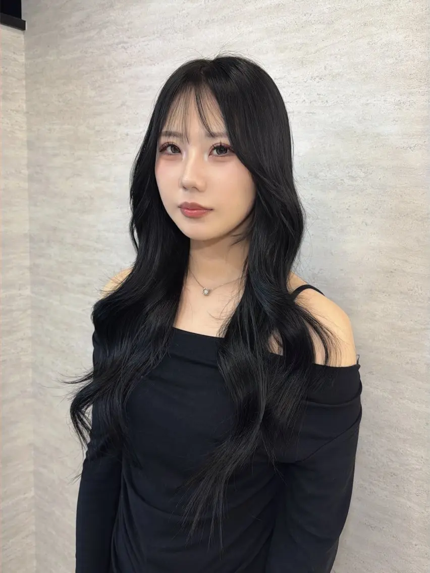 ロング カラー ヘアアレンジ カット ヘアカラー トリートメント 韓国レイヤーカット/ 儚げカラーチナツのヘアスタイル