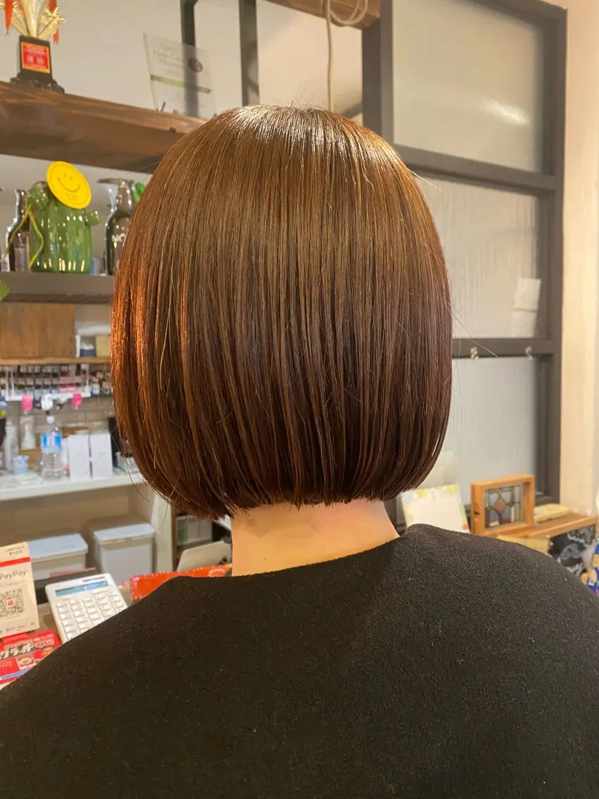 ミディアム ボブ 井上 歩美のヘアスタイル
