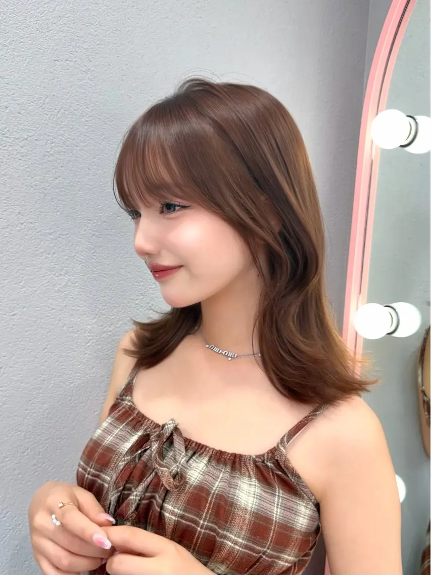 セミロング カラー ベージュカラー ブリーチ ブラウンカラー チョコレートブラウン 透明感カラー ヘアカラー 渋谷/韓国ヘア/ 顔まわり♡Ayakaのヘアスタイル