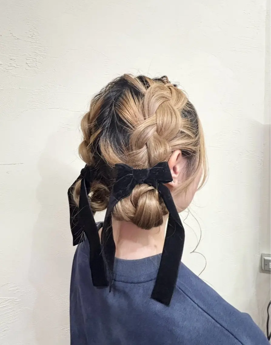 ヘアセット+ヘアメイクの写真