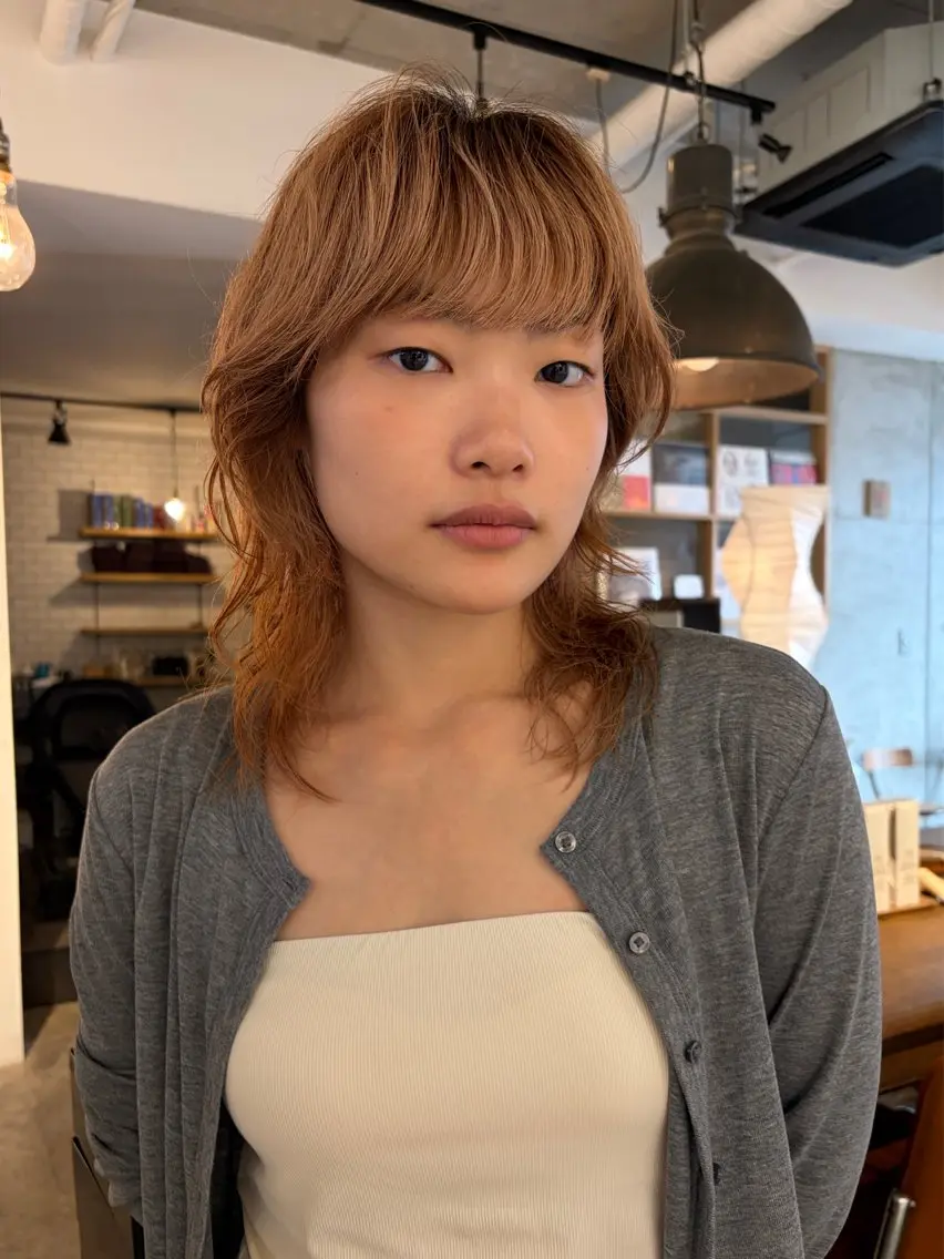 ミディアム ヘアカラー ⭐️植田瑠菜⭐️ カラー／縮毛矯正のヘアスタイル