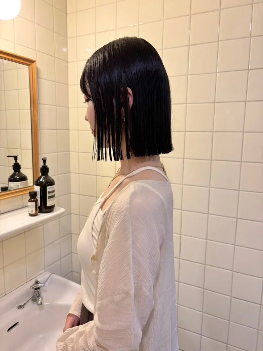 ミディアム カラー カット ヘアカラー トリートメント 縮毛矯正ボブ&顔まわ レイヤー♡TOMOEのヘアスタイル