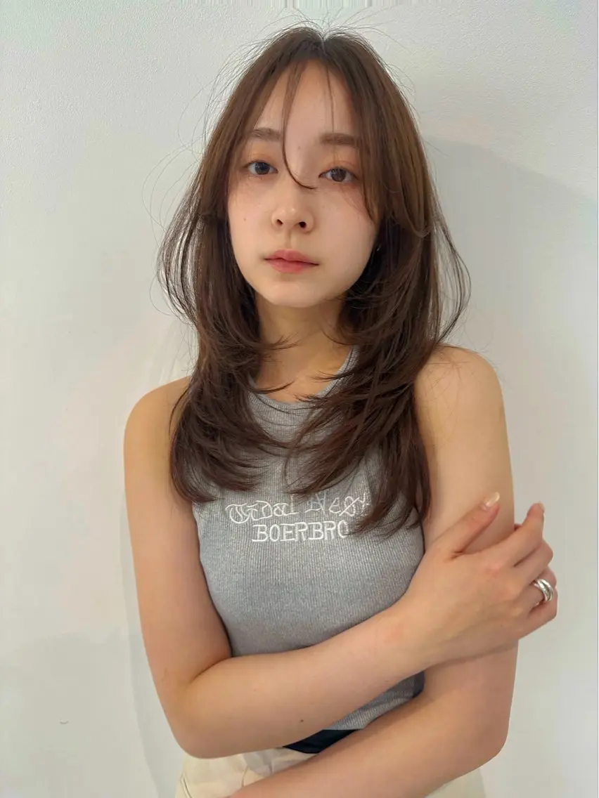 セミロング カット ヘアカラー トリートメント 縮毛矯正 髪質改善 韓国風レイヤー 吉田のヘアスタイル