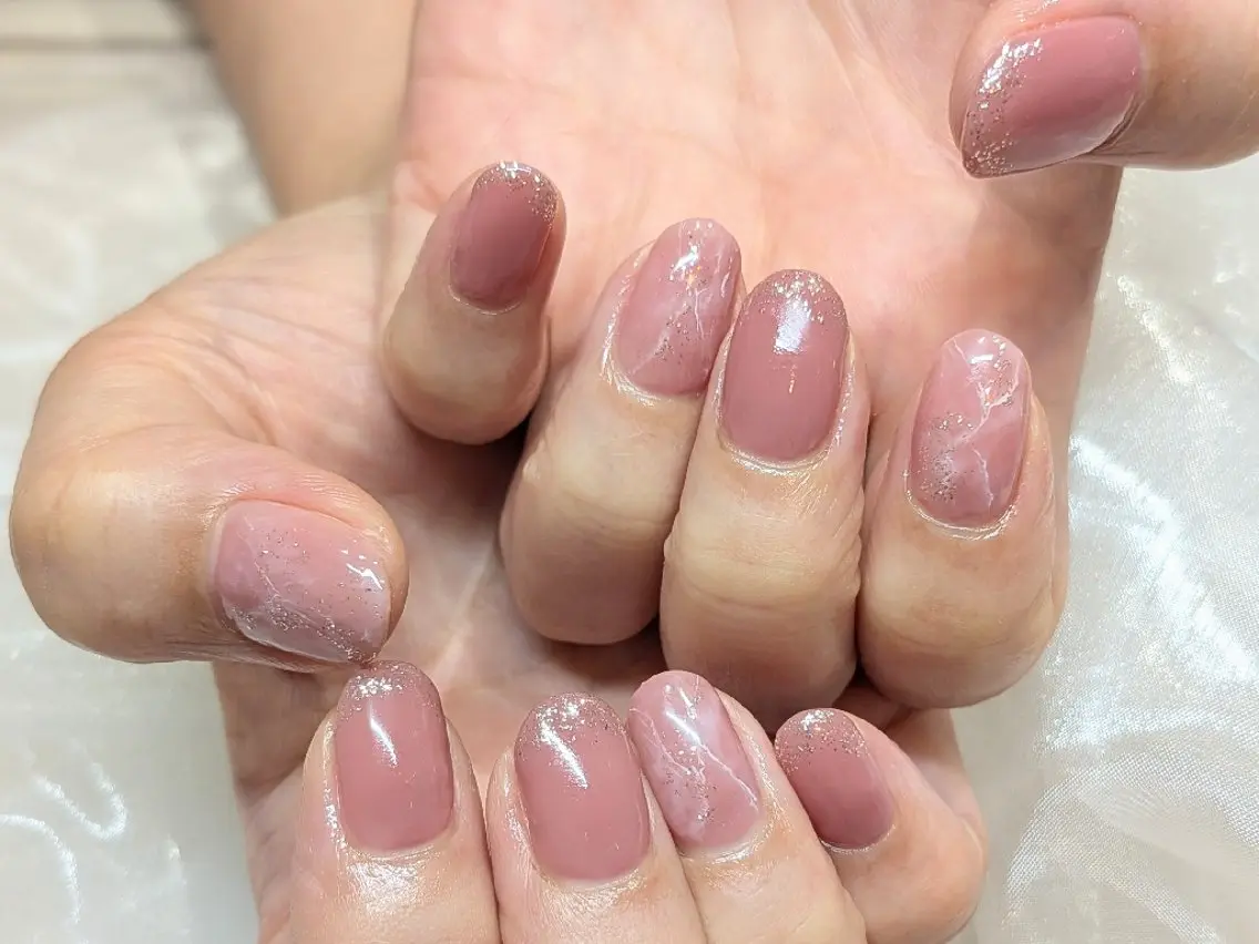 ネイル coffret.富雄 きしむらるりのネイルデザイン