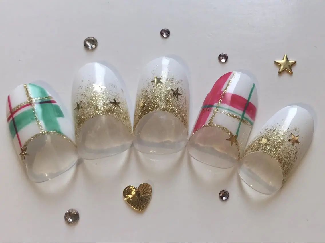 ネイル 冬ネイル クリスマス 渡邊 束紗のネイルデザイン