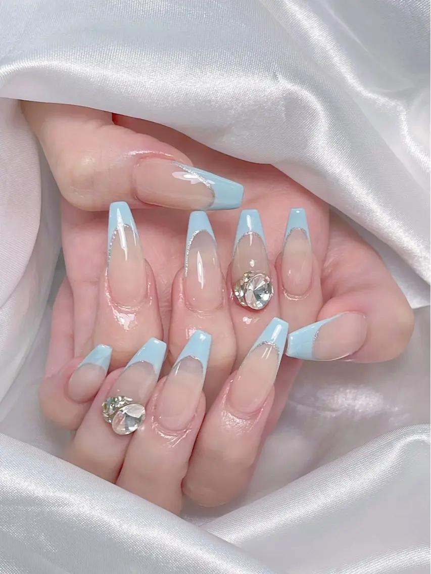 ネイル LEELA NAIL STUDIOのネイルデザイン