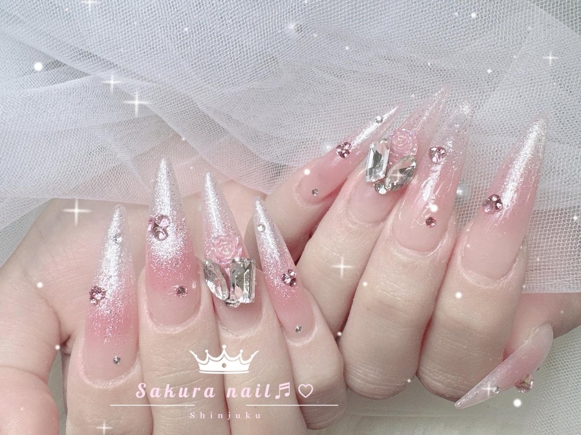 ネイル オーロラネイル クリアネイル フラッシュネイル フレンチネイル ジェルネイル ハンドネイル Sakura Nail Salonのネイルデザイン