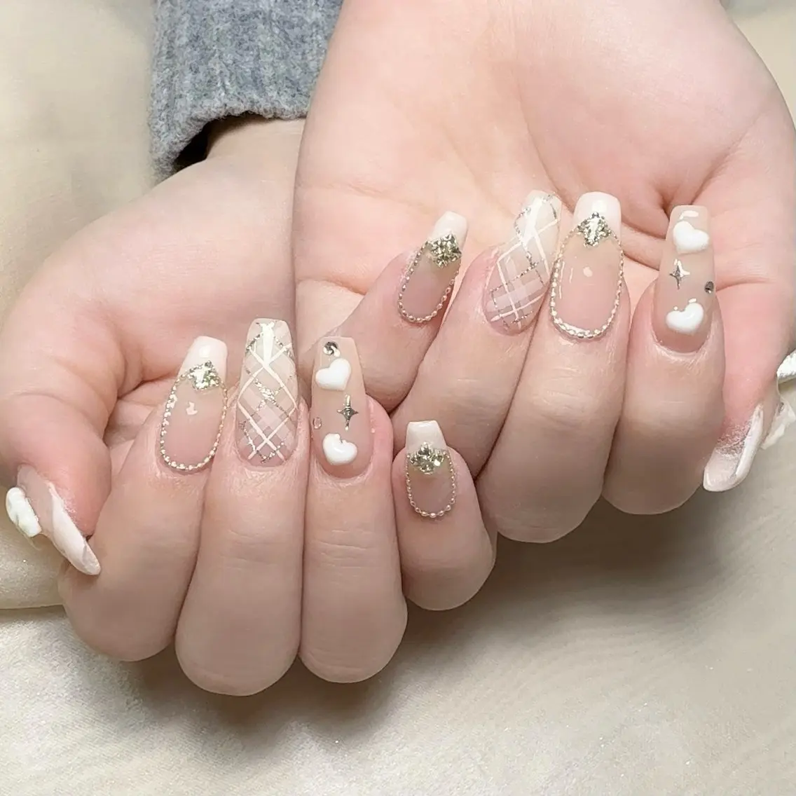 メンズ ネイル メンズ韓国風 アートネイル オーロラネイル ガーリー キラキラネイル ハンドネイル Nail salon 木にいるのネイルデザイン