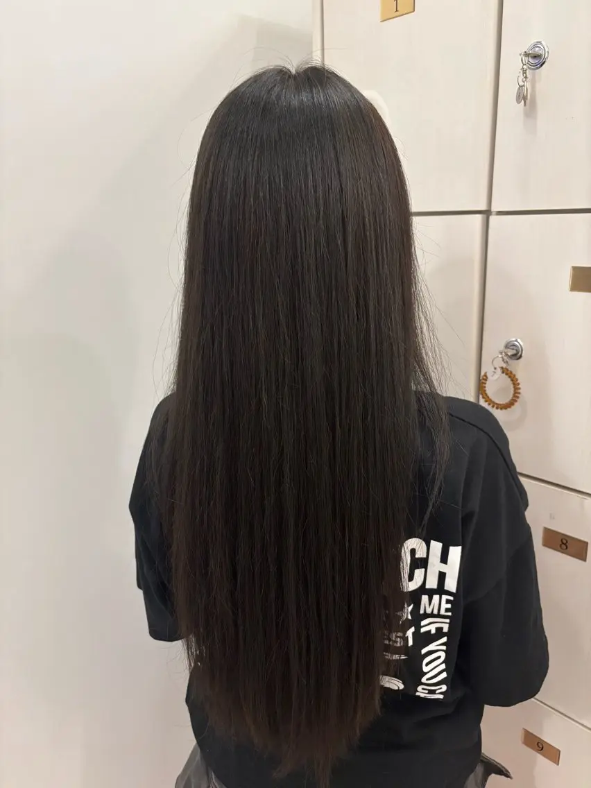 ロング カラー 透明感カラー ヘアカラー フクシマ ナナミのヘアスタイル