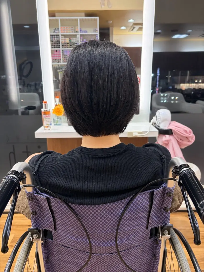 ショート カット トリートメント レナークウィズ　北川 愛璃のヘアスタイル