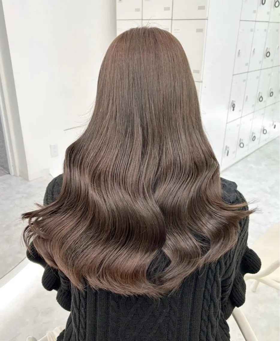 ロング カラー カット ヘアカラー トリートメント ヘッドスパ ヘアセット 𓏸レイヤー髪質改善 透けカラーカノン🫧のヘアスタイル