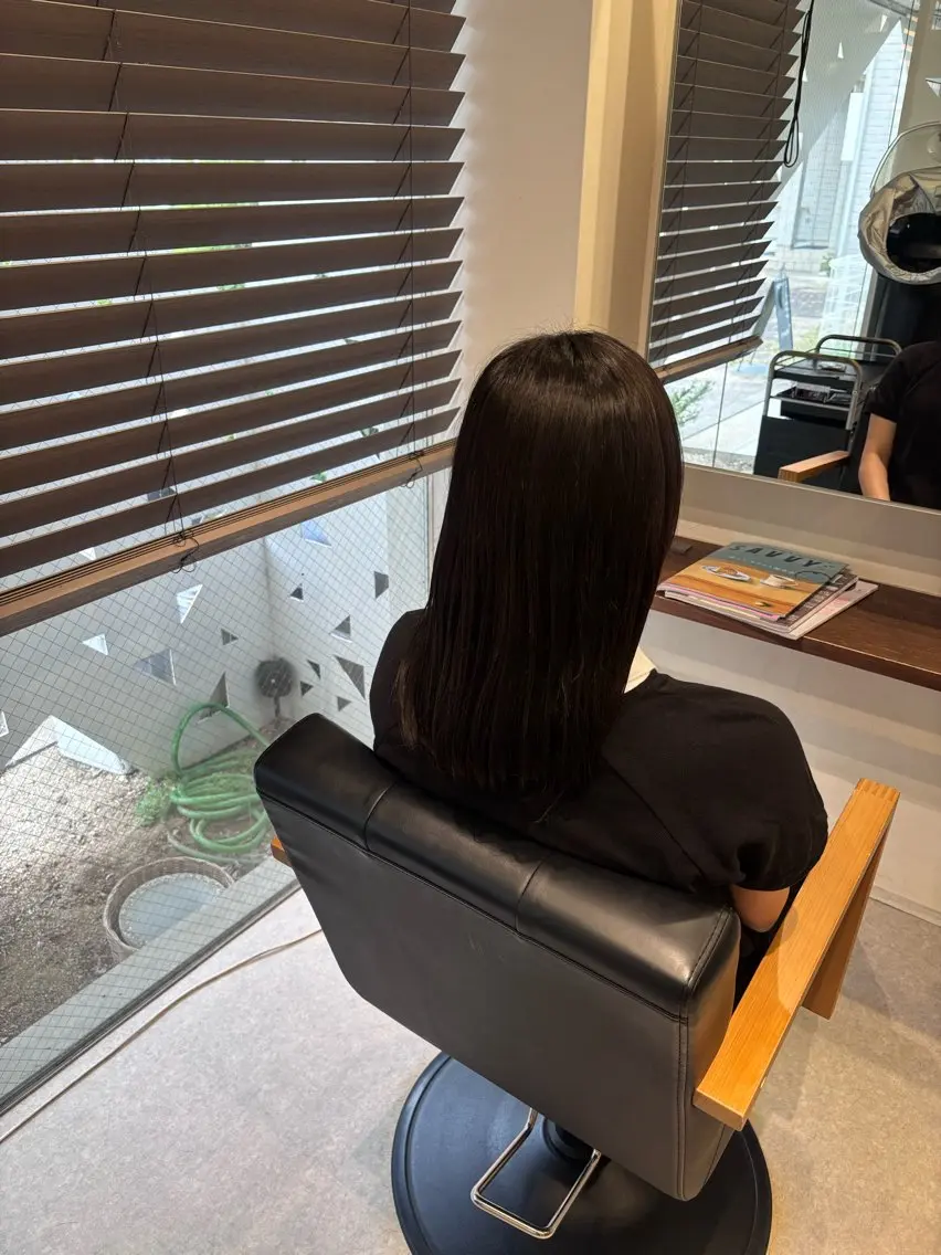セミロング カラー ヘアカラー 真鍋 月音のヘアスタイル