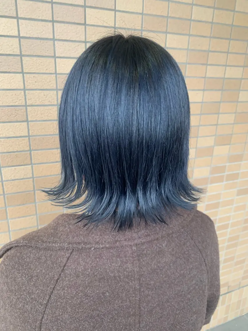 ショート カラー ヒヨシ ルナのヘアスタイル