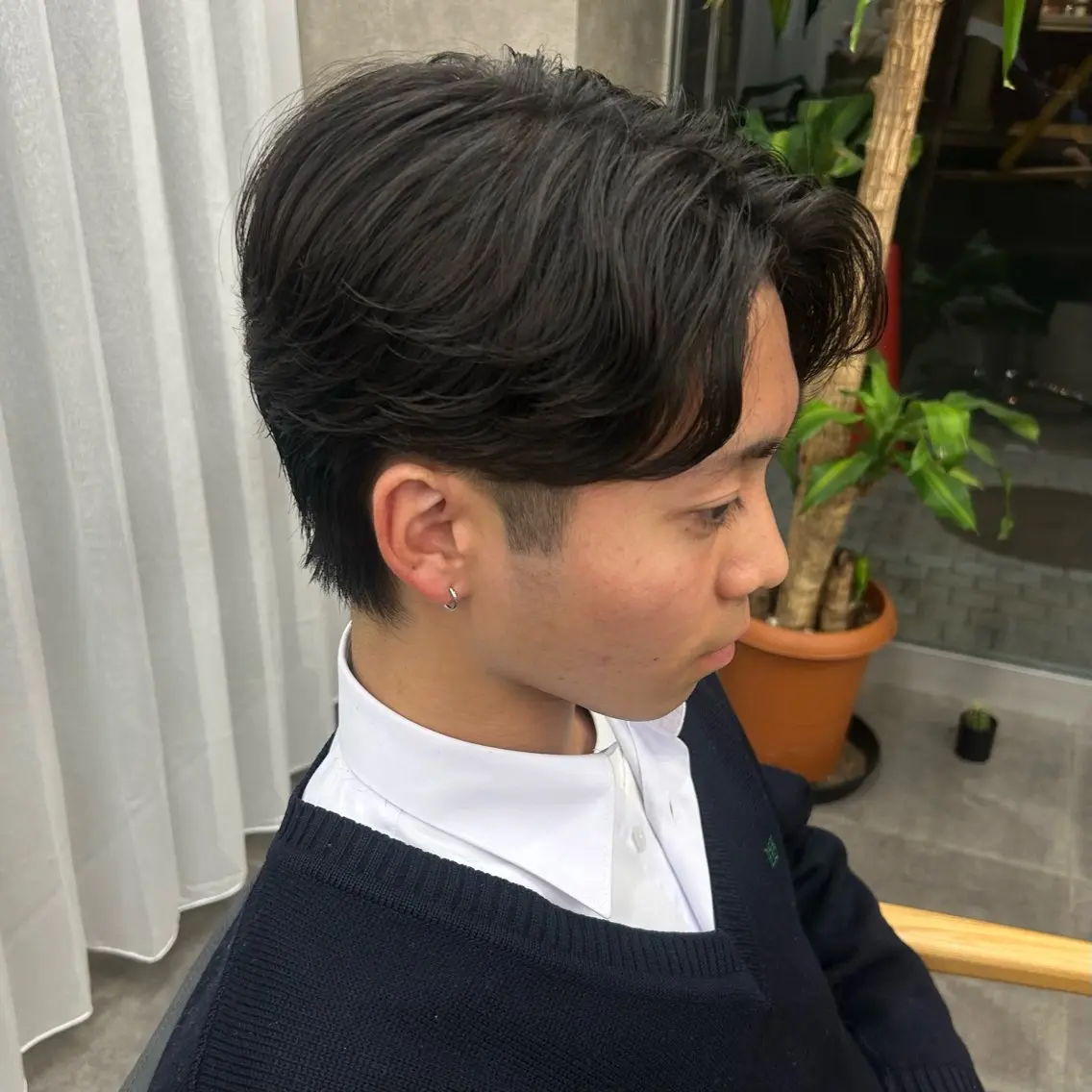 ミディアム パーマ メンズ ミディアムパーマ フェザーパーマ メンズパーマ momo🎀毛流れ パーマ/🚹限定のヘアスタイル