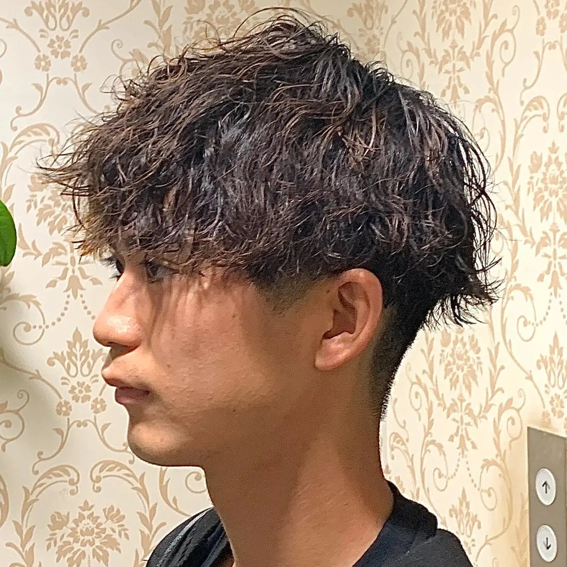 ショート パーマ メンズ カルマパーマ メンズ韓国風 メンズパーマ スペインカール 波巻きパーマ メンズパーマ&メンズ 縮毛矯正/平野/渋谷のヘアスタイル