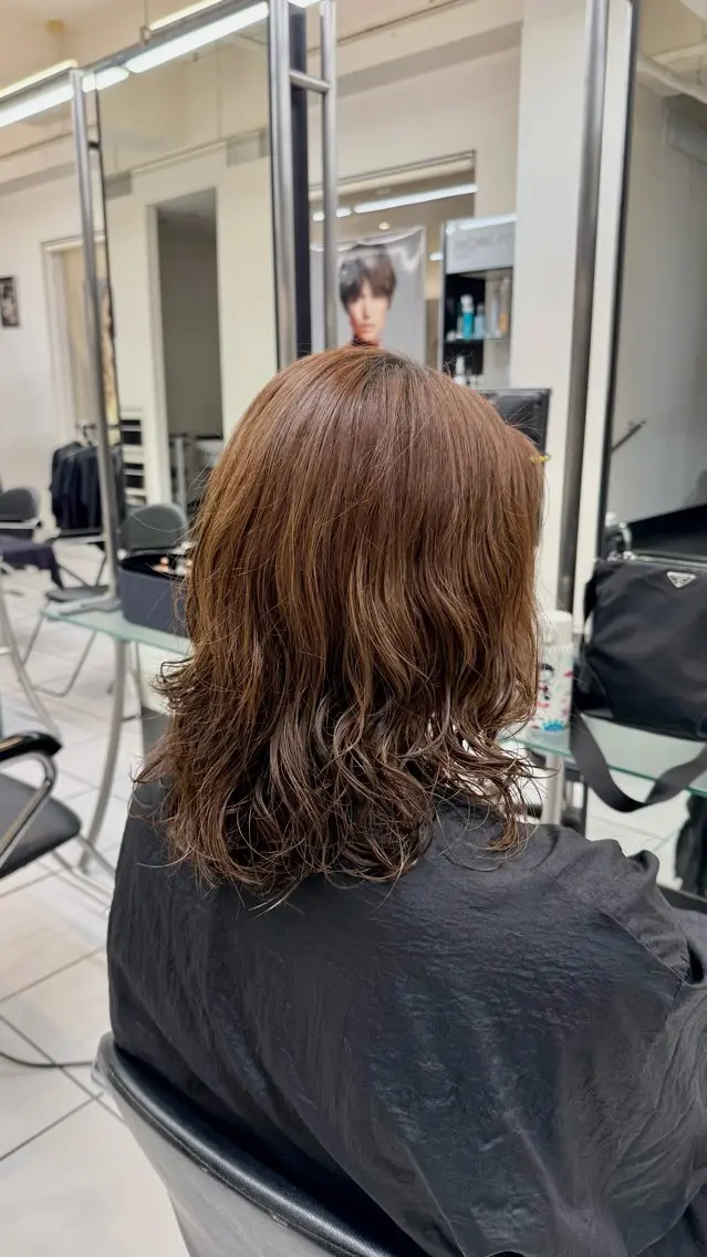 ミディアム パーマ akari / ミディアムパーマのヘアスタイル