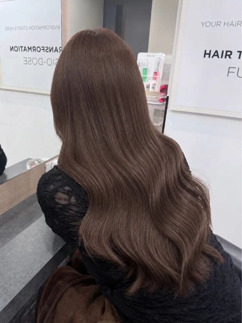 ロング カラー シールエクステ ブリーチ ブラウンカラー 透明感カラー ダブルカラー ヘアカラー エクステ RIEブリーチ& エクステ特化型のヘアスタイル