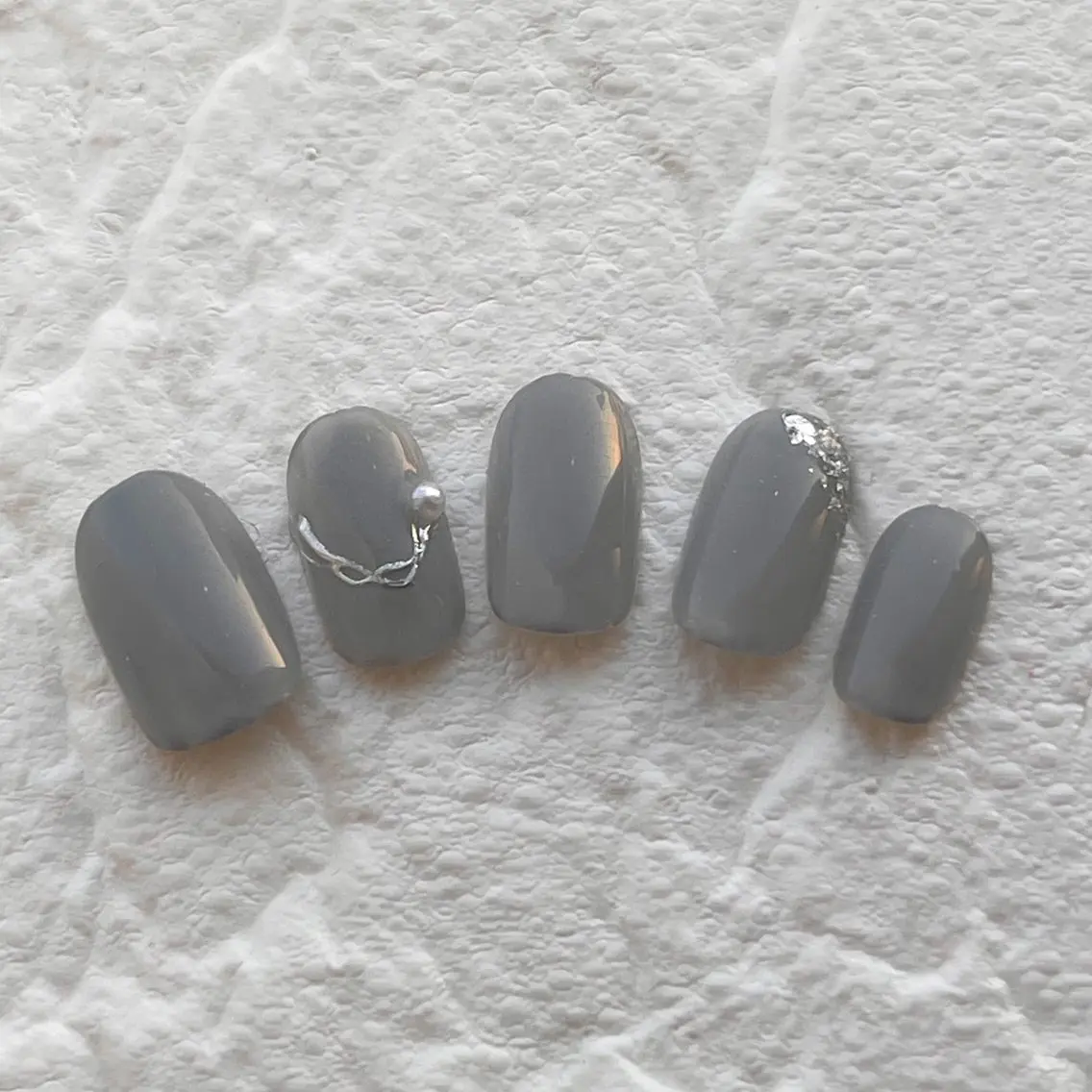 ネイル シンプルネイル Chamuel 三輪のネイルデザイン