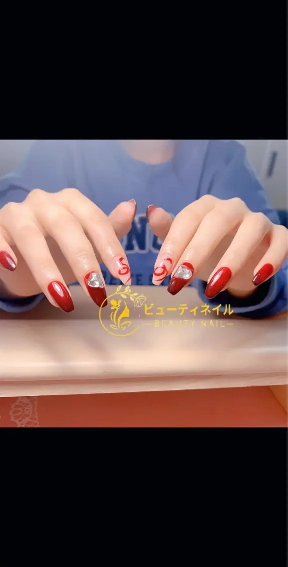ネイル 長さ出し ジェルネイル Moonstone Salonのネイルデザイン