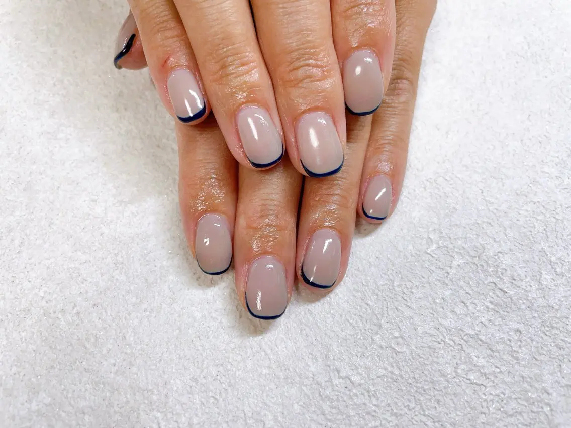 ネイル オーロラネイル フラワーネイル フットネイル フレンチネイル ジェルネイル ハンドネイル mogunail &blowのネイルデザイン