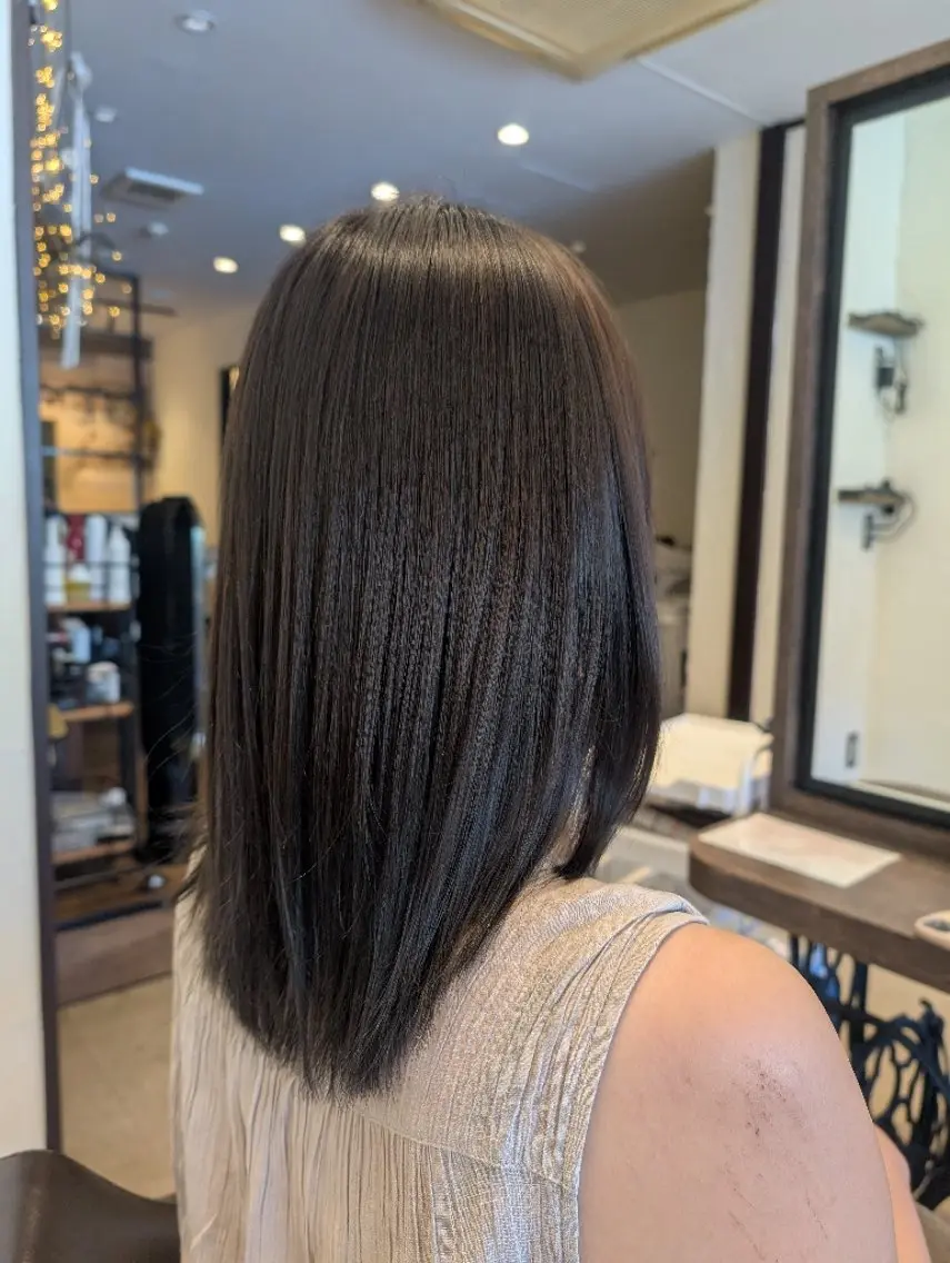 カラー ブルーカラー イルミナカラー カット ヘアカラー ヘッドスパ 吉田  彩／大人 艶髪 ／ヘッドスパのヘアスタイル