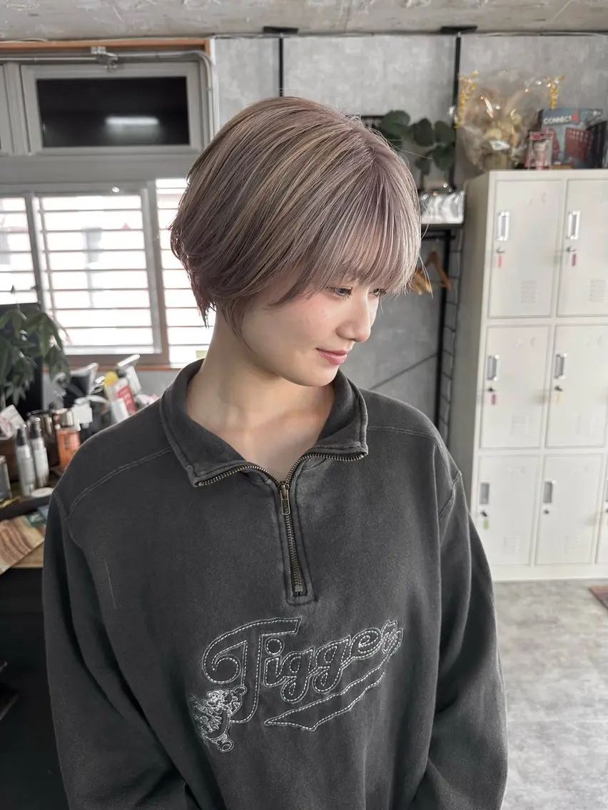【💈期間限定💈】小顔似合わせカット最高級🥹ケアブリーチ+イルミナカラー&極み4stepうる艶ケアトリートメント🩵の写真