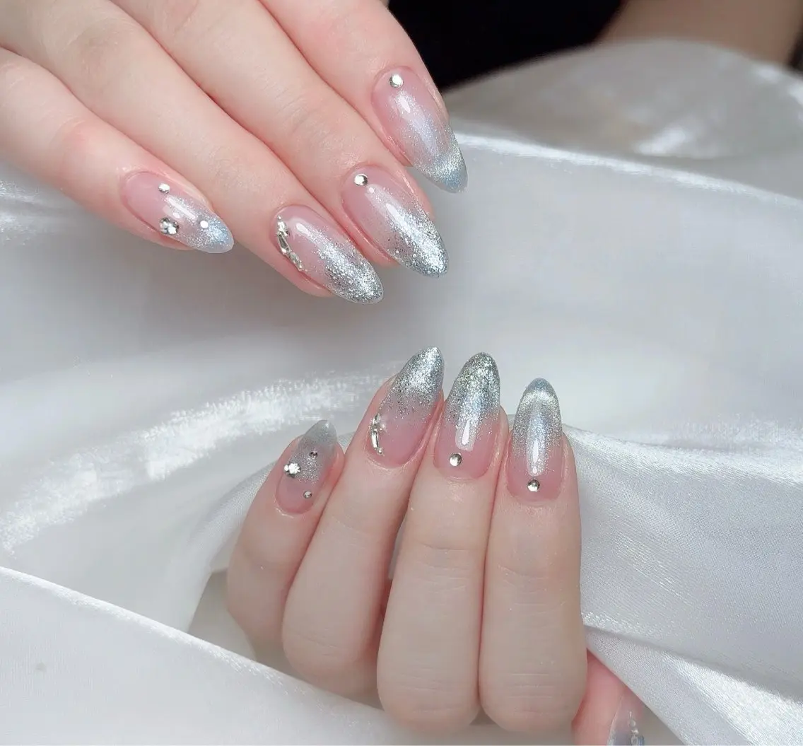 ネイル 🎀M nails✨ ビューティーのネイルデザイン