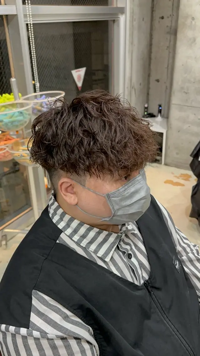 パーマ メンズ カット パーマ fifth原宿 宮部蓮のヘアスタイル