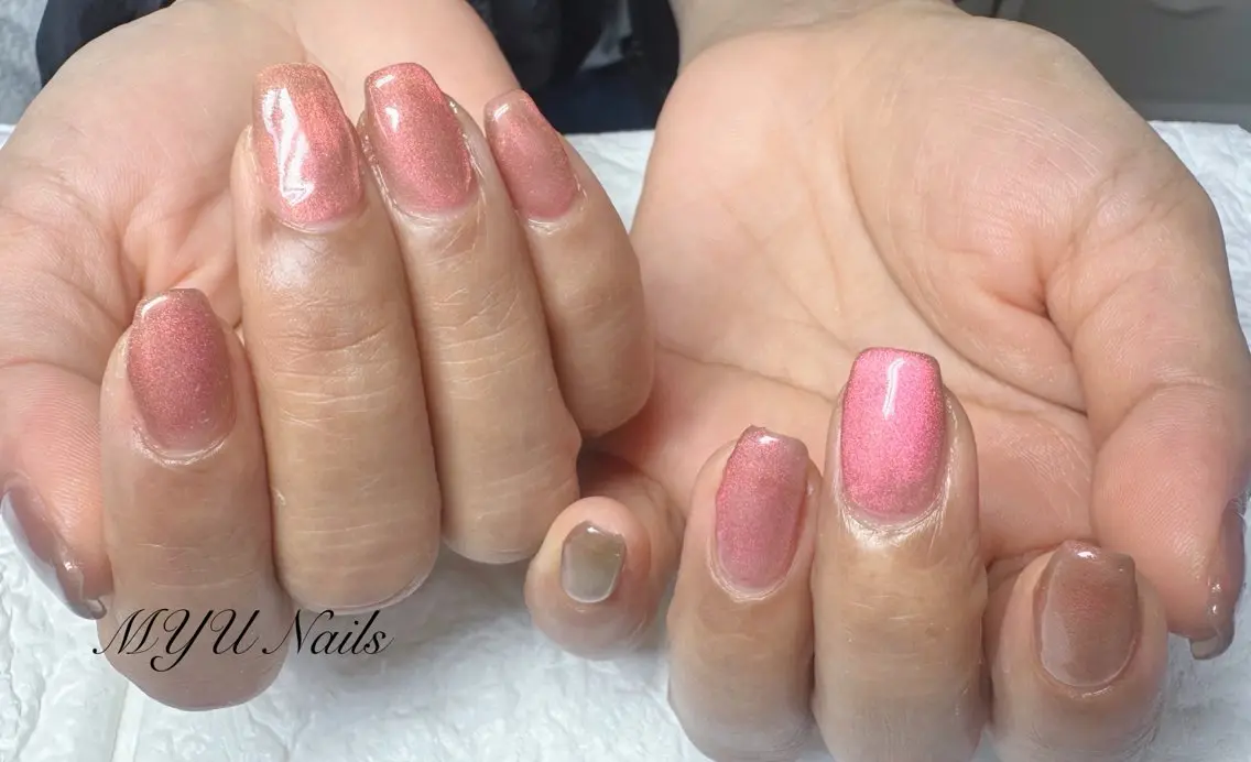 ネイル ジェルネイル マグネットネイル 持ち込み ニュアンスネイル ワンカラーネイル ハンドネイル ニュアンスネイル🌈 MYU Nailsのネイルデザイン