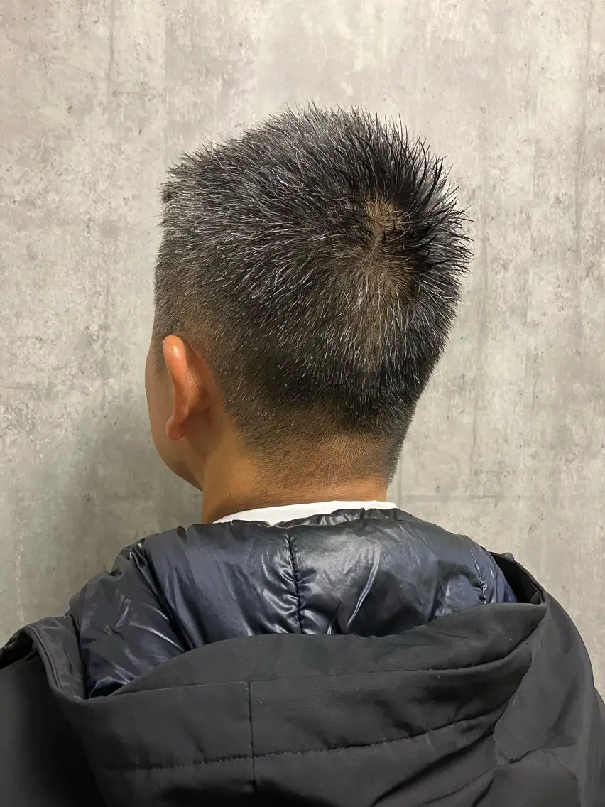 ショート カラー メンズ SAKI SAKIのヘアスタイル