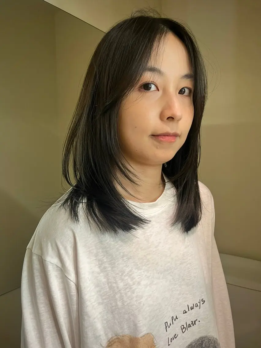 ミディアム JUURI- Shionのヘアスタイル