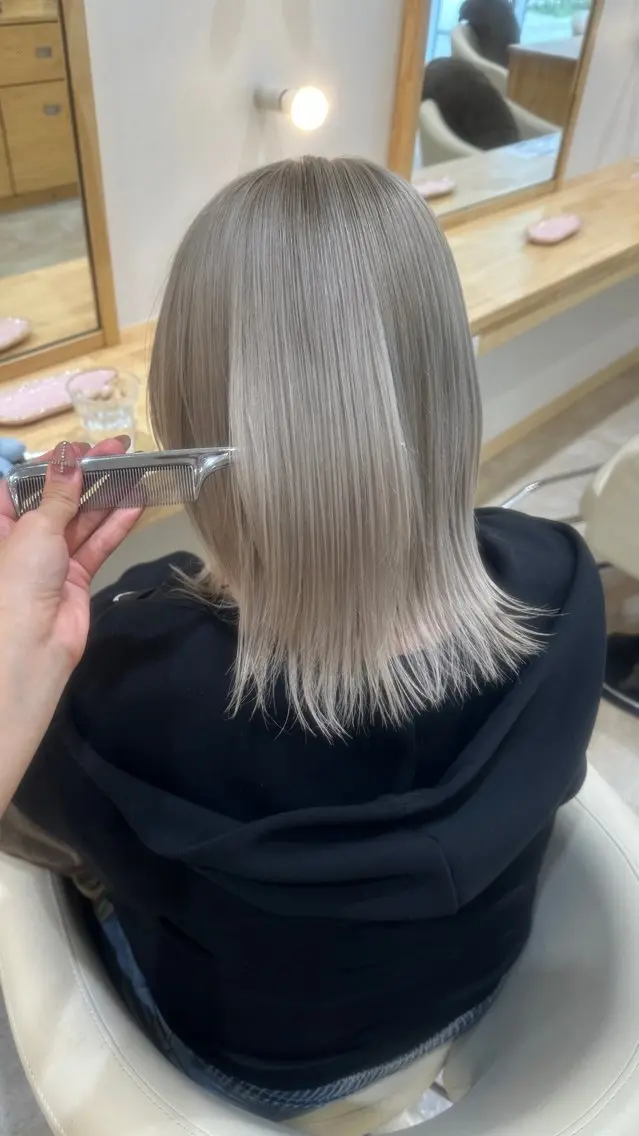 カラー カット ヘアカラー 淡い暖色カラー🩰 girly ♡ ノアのヘアスタイル