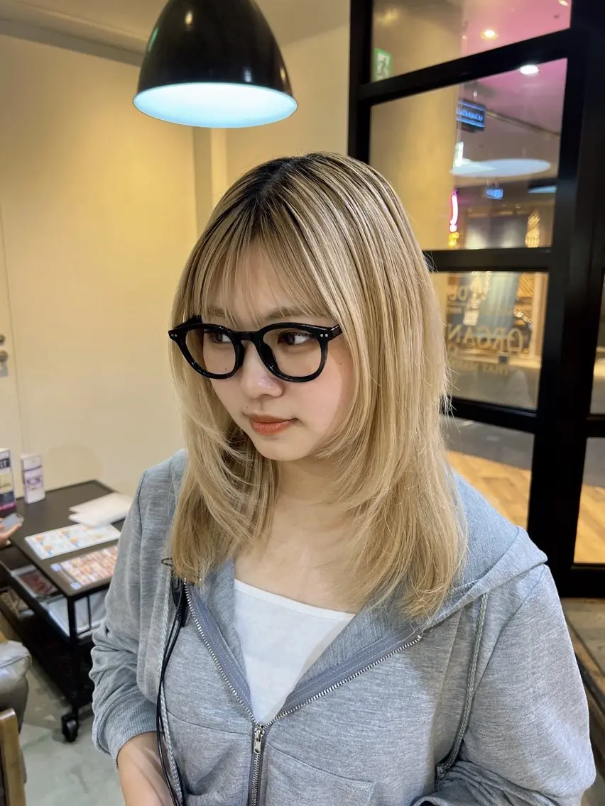 ミディアム レイヤーカット beleefric 🩵チセのヘアスタイル