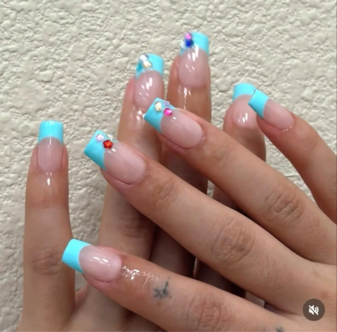 ネイル AKINA NAILのネイルデザイン