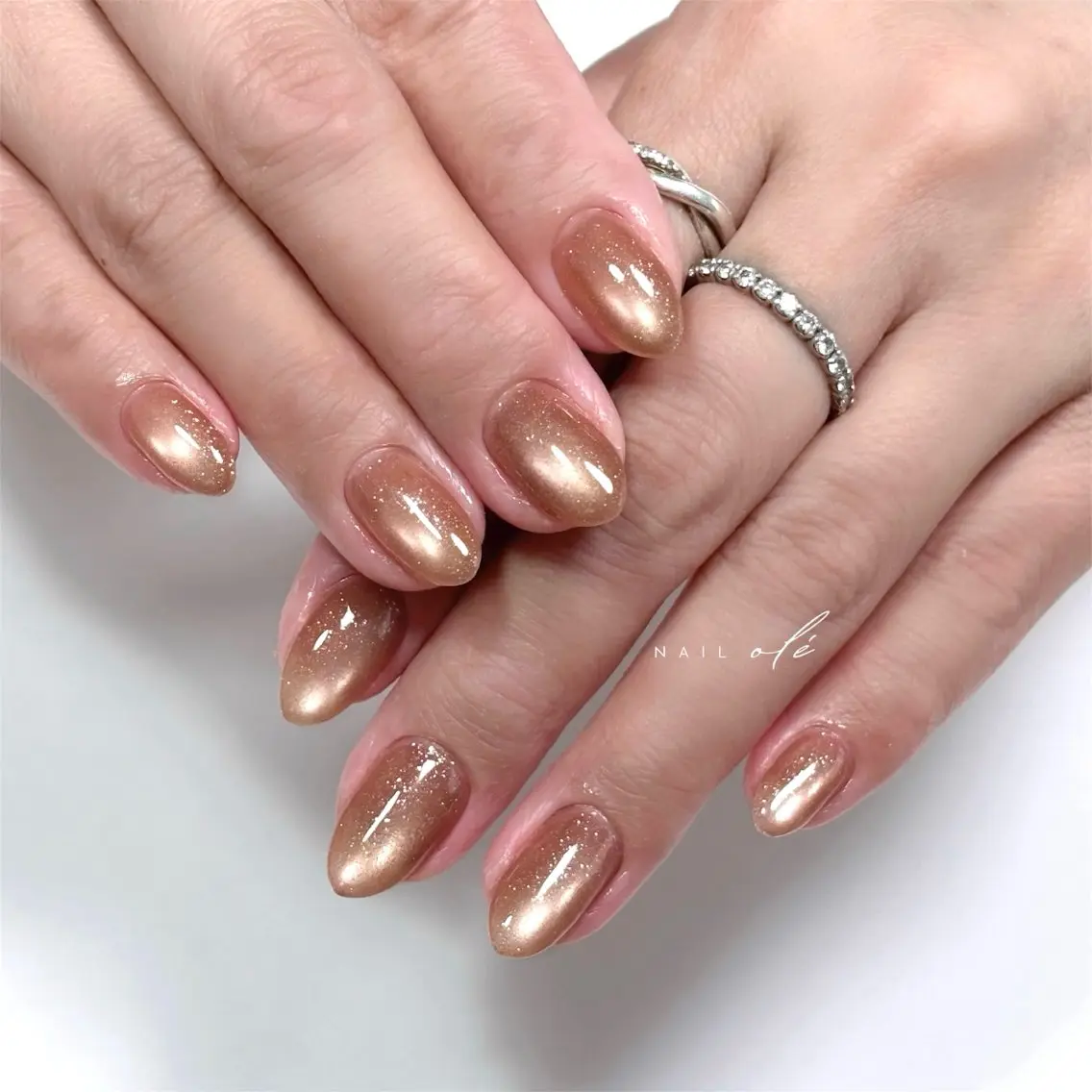 ネイル ブラウン フラッシュネイル フラッシュマグ マグネットネイル オレンジ ハンドネイル NAIL oleのネイルデザイン