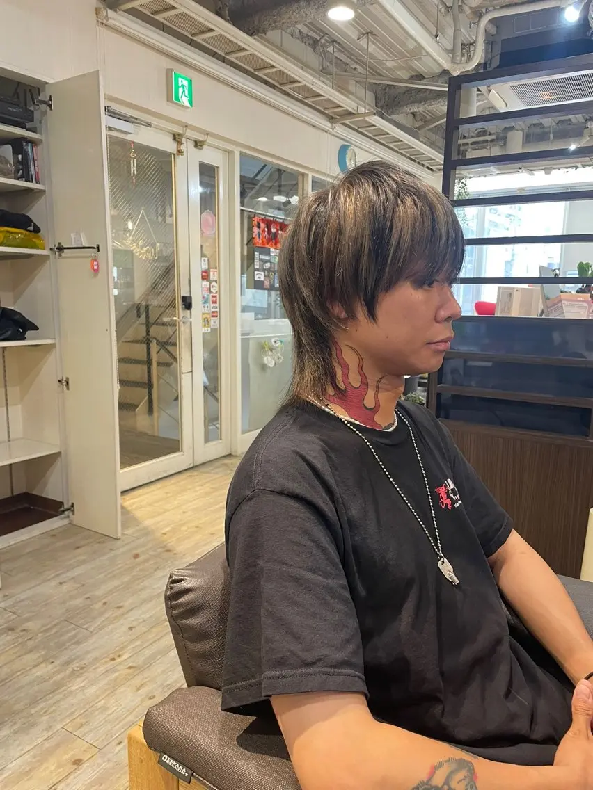 ショート カラー メンズ メンズブリーチ アッシュ アッシュブラウン ベージュカラー ブリーチ cuore_ miriのヘアスタイル
