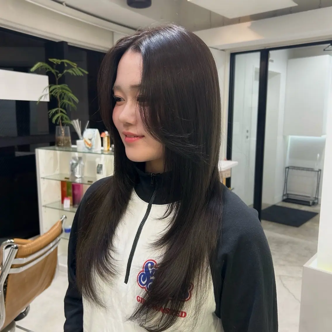 ロング カラー 透明感カラー グレージュ ヘアカラー 🧣艶カラー・ヘア セット Chie🧸のヘアスタイル