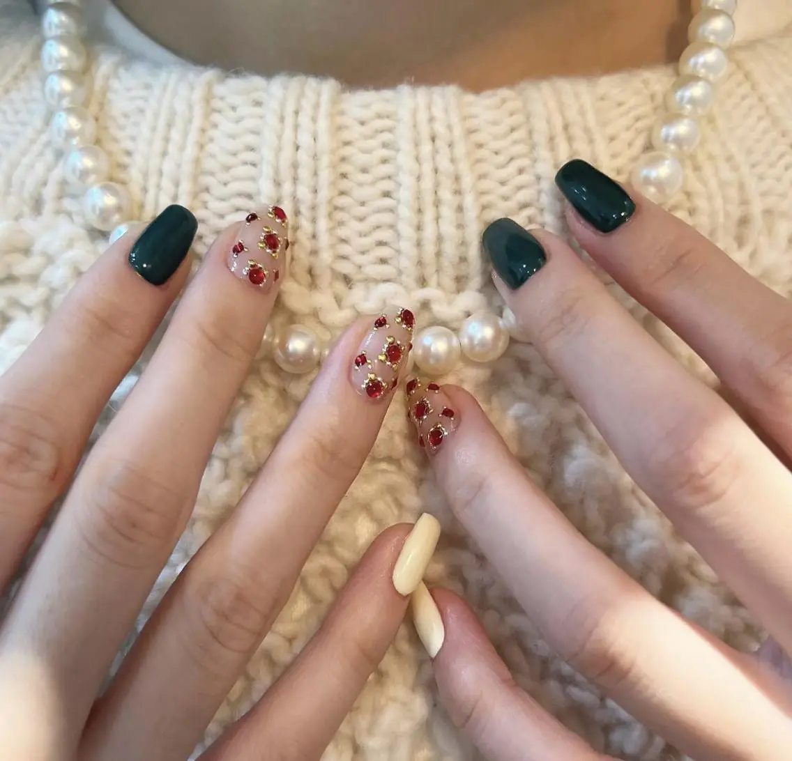 ネイル ハンドネイル 🎀 NaNa_nailのネイルデザイン