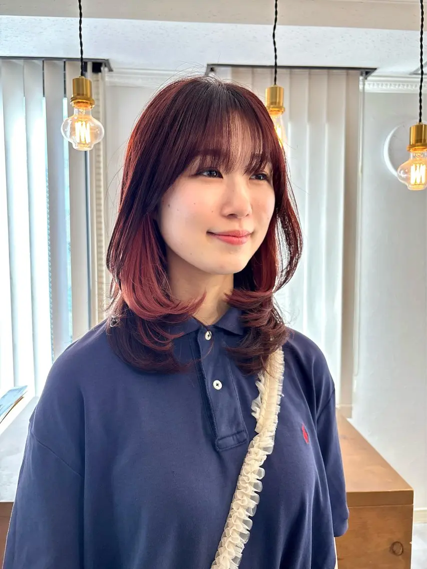 セミロング カット 南堀江レイヤーカット MIKU🍒のヘアスタイル