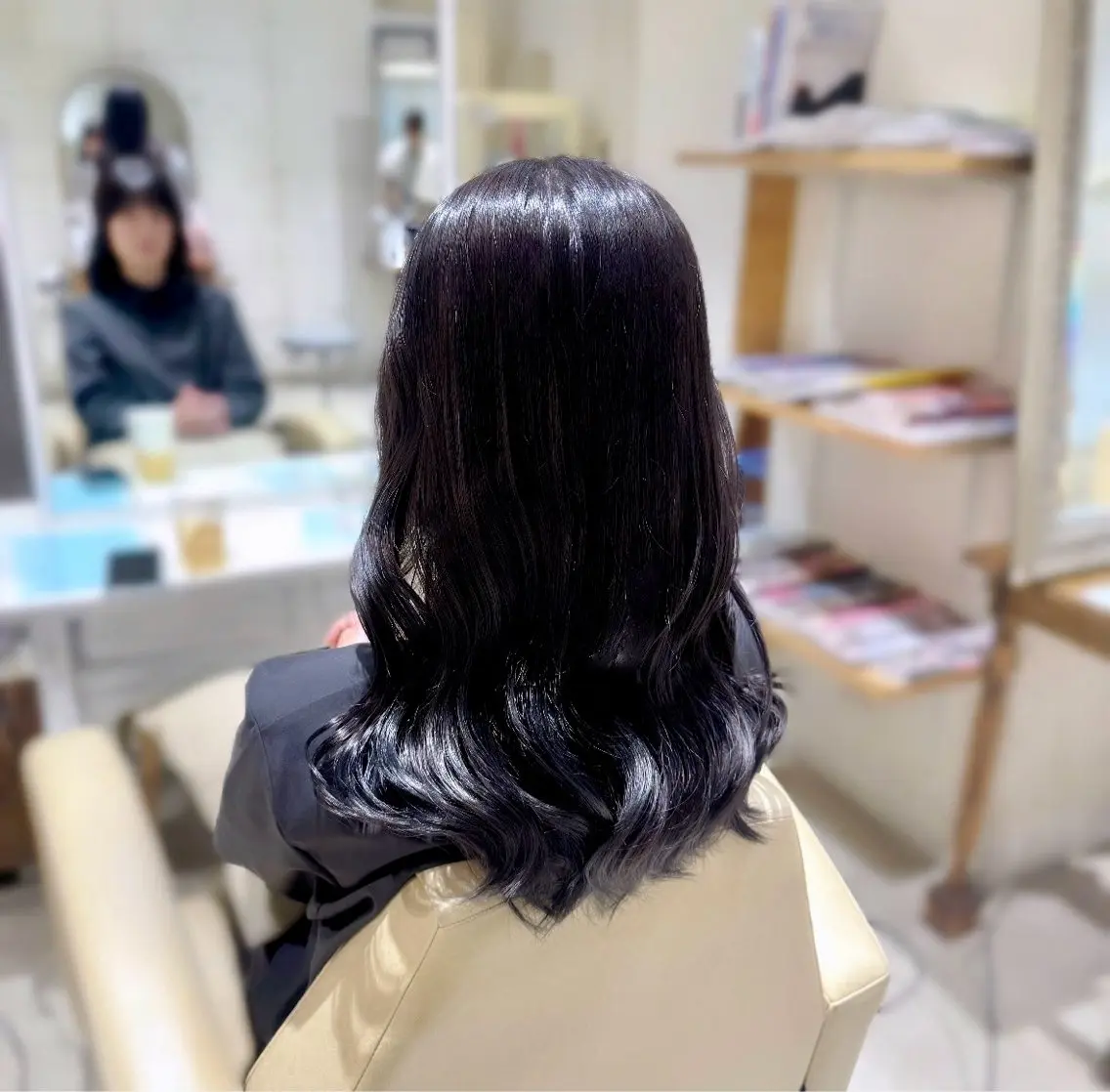 ミディアム カラー ヘアカラー こすが あかり/ ショート🤍のヘアスタイル
