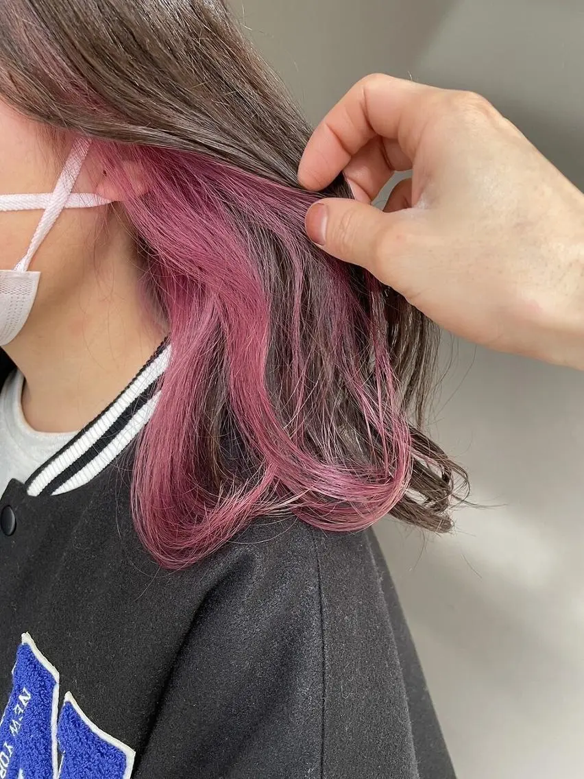 【SNSで人気☆イヤリングカラー】インナーブリーチ＋カラー＋プレTR ￥6500の写真